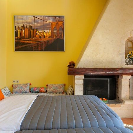 Evelia Apartment Galatas  Luaran gambar