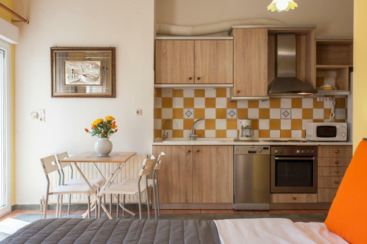 Evelia Apartment Galatas  Luaran gambar
